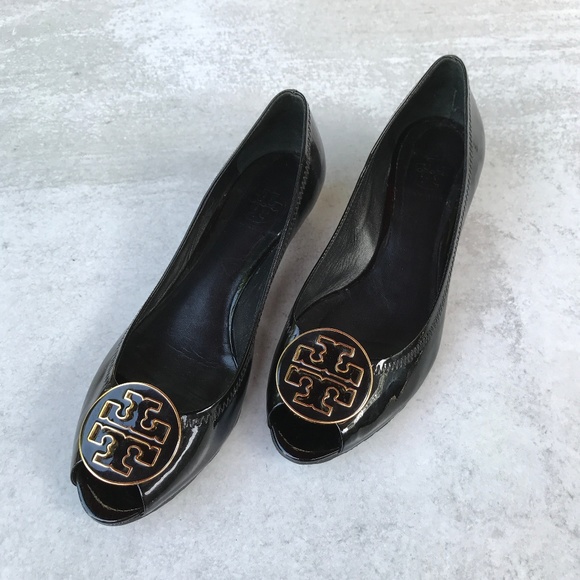 Tory Burch Shoes - Tory Burch 7M Patent Leather Peep Toe Kitty Wedge